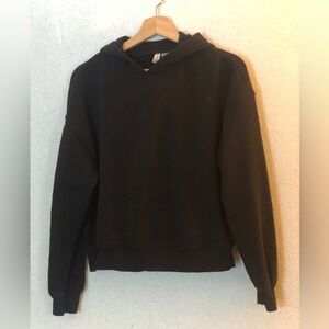 H&M Divided Black Cropped Hoodie